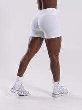 Pump Mid Rise Short - White