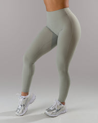 Dip Back Mid Rise Legging - Silver