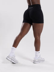 Pump Mid Rise Short - Black