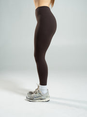 Aura Ultra-High Rise Legging - Walnut