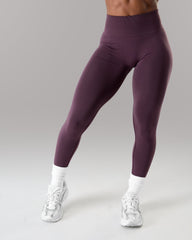 Amplify Ultra-High Rise Legging - Black Garnet