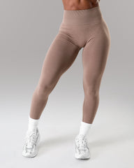 Amplify Ultra-High Rise Legging - Mocha