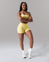 Contour Mid Rise Short - Canary