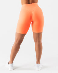 Parker Mid Rise Short - Heat