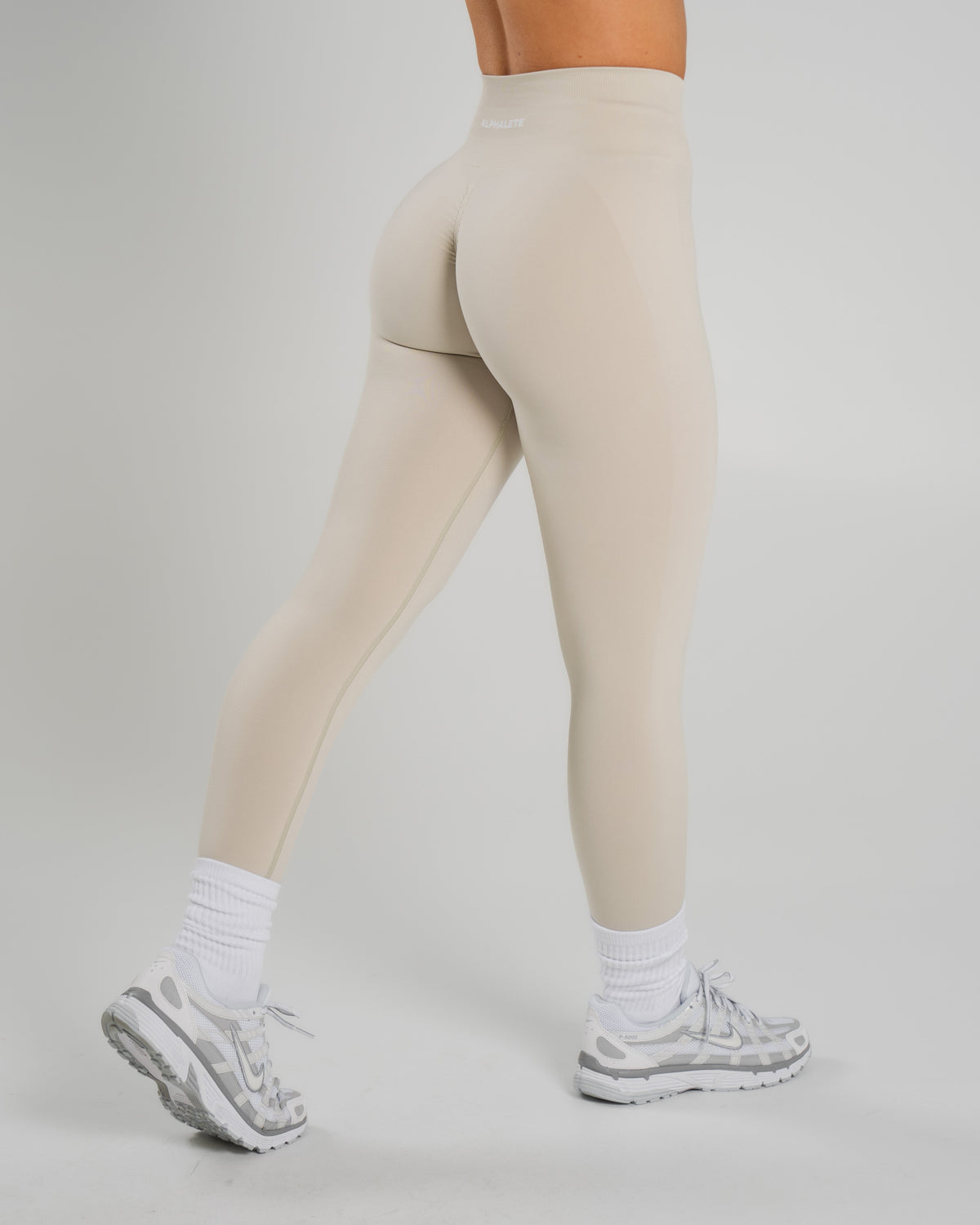 Amplify Ultra-High Rise Legging - Wheat