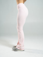 Aura Ultra-High Rise Flared Pant Long - Ballet Pink