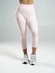 Aura Ultra-High Rise Capri - Ballet Pink